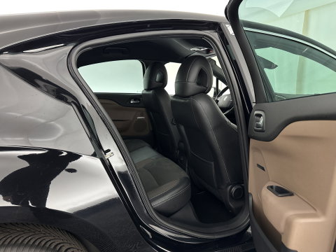 DS DS 4 1.6 BlueHDi Chic *PANO-WINDOW | FULL-LED | LEATHER-ALCANTARA | HEATED-COMFORTSEATS | NAVI-FULLMAP | DAB | CAMERA | PRIVACYGLASS | ECC | PDC | CRUISE | KEYLESS | TOWBAR | 16''ALU*