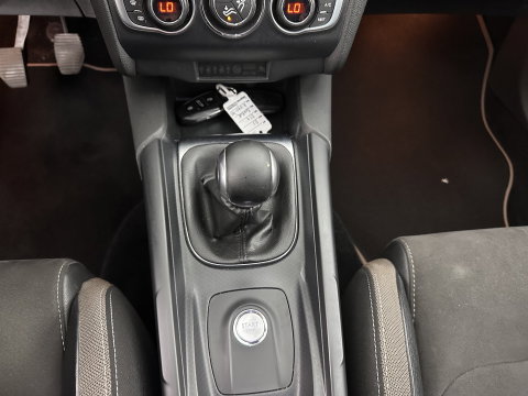 DS DS 4 1.6 BlueHDi Chic *PANO-WINDOW | FULL-LED | LEATHER-ALCANTARA | HEATED-COMFORTSEATS | NAVI-FULLMAP | DAB | CAMERA | PRIVACYGLASS | ECC | PDC | CRUISE | KEYLESS | TOWBAR | 16''ALU*