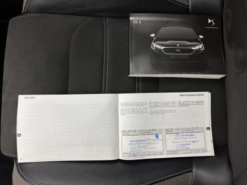 DS DS 4 1.6 BlueHDi Chic *PANO-WINDOW | FULL-LED | LEATHER-ALCANTARA | HEATED-COMFORTSEATS | NAVI-FULLMAP | DAB | CAMERA | PRIVACYGLASS | ECC | PDC | CRUISE | KEYLESS | TOWBAR | 16''ALU*