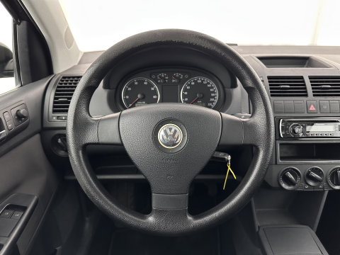 Volkswagen Polo 1.2 Optive motor not running well *AIRCO | RADIO | COMFORTSEATS | 17''ALU*