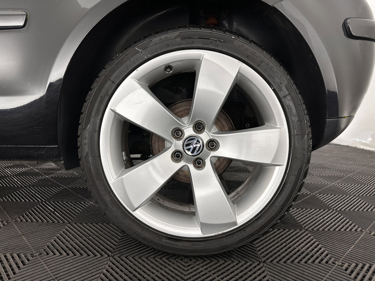 Volkswagen Polo 1.2 Optive motor not running well *AIRCO | RADIO | COMFORTSEATS | 17''ALU*
