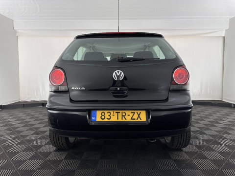 Volkswagen Polo 1.2 Optive motor not running well *AIRCO | RADIO | COMFORTSEATS | 17''ALU*