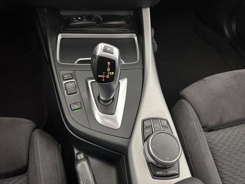 BMW 1-serie 118d M-Sportpack Executive Aut. *PANO | ALCANTARA |  FULL-LED | HEATED-SPORTSEATS | MEMORY-PACK | CAMERA | KEYLESS | DAB | NAVI-FULLMAP | PRIVACYGLASS | ECC | PDC | ADAPTIVE-CRUISE | 17''ALU*