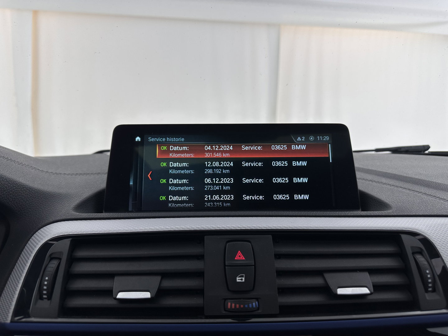 BMW 1-serie 118d M-Sportpack Executive Aut. *PANO | ALCANTARA |  FULL-LED | HEATED-SPORTSEATS | MEMORY-PACK | CAMERA | KEYLESS | DAB | NAVI-FULLMAP | PRIVACYGLASS | ECC | PDC | ADAPTIVE-CRUISE | 17''ALU*