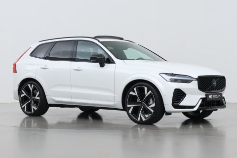 Volvo XC60 T6 Ultra Black Edition | 22 Inch | Luchtvering | Bowers & Wilkins | 360° Camera | Stoelventilatie