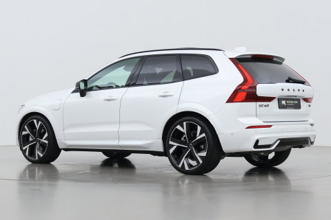 Volvo XC60 T6 Ultra Black Edition | 22 Inch | Luchtvering | Bowers & Wilkins | 360° Camera | Stoelventilatie