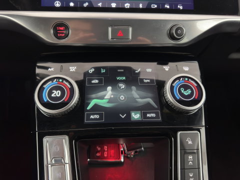 Jaguar I-PACE EV400 First Edition 90 kWh {SoH-90%} Aut. *PANO | HEAD-UP | LEATHER | FULL-LED | HEATED-SPORTSEATS | MEMORY-PACK | BLIND-SPOT | MERIDIAN-SOUND | DIGI-COCKPIT | PRIVACY-GLASS | AMBIENT-LIGHT | CAMERA | KEYLESS | 22''ALU*