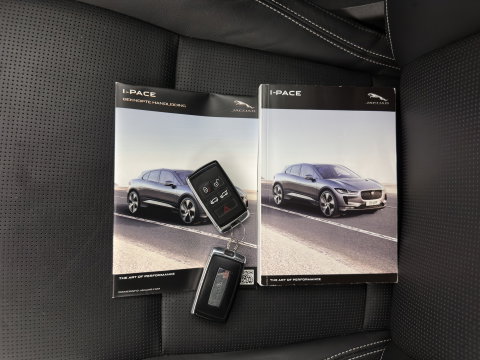 Jaguar I-PACE EV400 First Edition 90 kWh {SoH-90%} Aut. *PANO | HEAD-UP | LEATHER | FULL-LED | HEATED-SPORTSEATS | MEMORY-PACK | BLIND-SPOT | MERIDIAN-SOUND | DIGI-COCKPIT | PRIVACY-GLASS | AMBIENT-LIGHT | CAMERA | KEYLESS | 22''ALU*