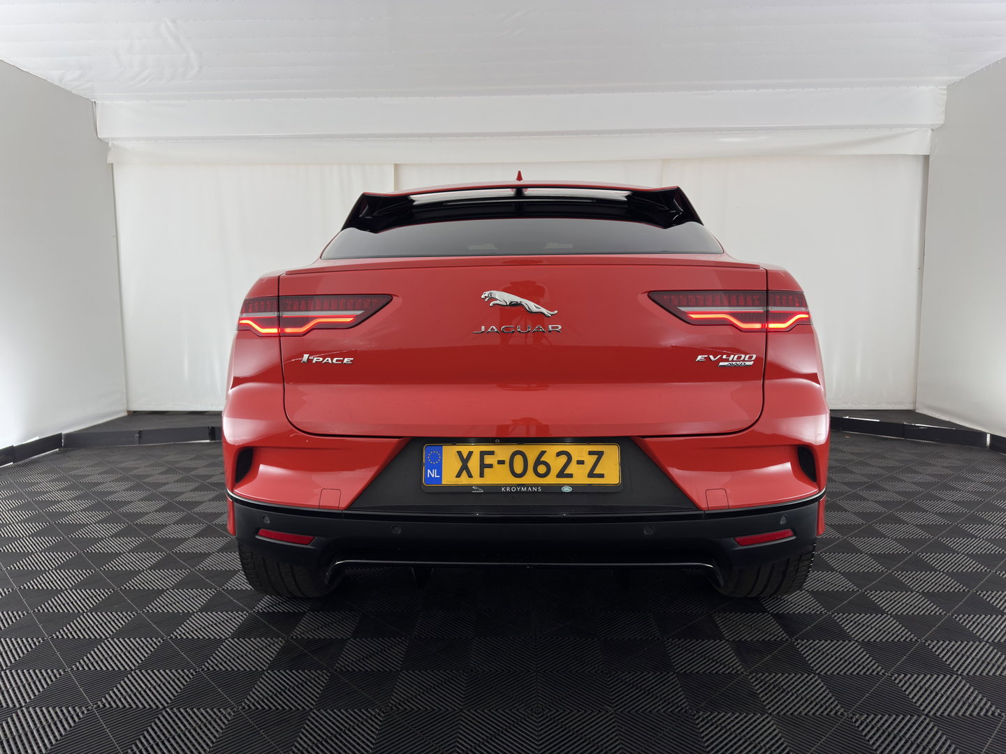 Jaguar I-PACE EV400 First Edition 90 kWh {SoH-90%} Aut. *PANO | HEAD-UP | LEATHER | FULL-LED | HEATED-SPORTSEATS | MEMORY-PACK | BLIND-SPOT | MERIDIAN-SOUND | DIGI-COCKPIT | PRIVACY-GLASS | AMBIENT-LIGHT | CAMERA | KEYLESS | 22''ALU*