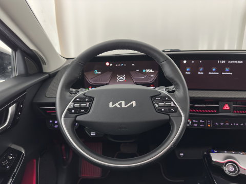 Kia Ev6 Plus Advanced 77.4 kWh [3-Fase-11kW] {SoH-93%} (INCL.BTW) Aut. *PANO | LEATHER | ADAPTIVE-CRUISE | DIGI-COCKPIT | MERIDIAN-AUDIO | MEMORY-PACK | FULL-LED | KEYLESS | CAMERA | DAB | BLIND-SPOT | NAVI-FULLMAP | PRIVACY-GLASS | AMBIENT-L