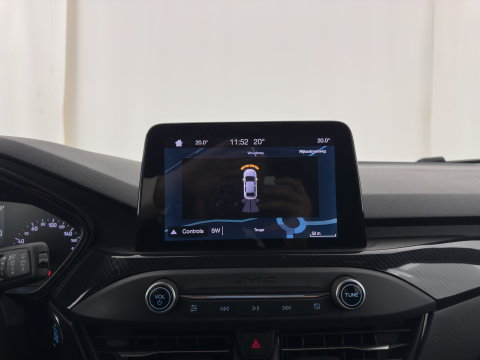 Ford FOCUS Wagon 1.5 EcoBlue ST Line Business *FULL-LED | SPORT-SEATS | NAVI-FULLMAP | KEYLESS | PRIVACY-GLASS | ECC | PDC | CRUISE | 18''ALU*