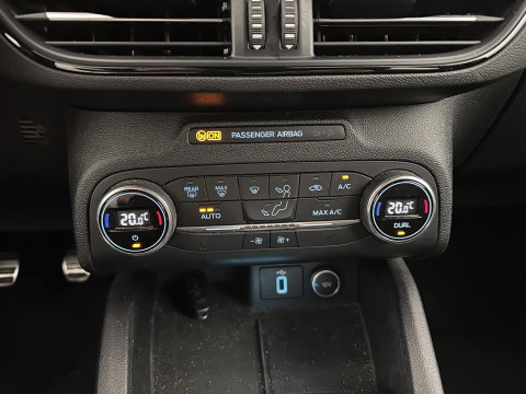 Ford FOCUS Wagon 1.5 EcoBlue ST Line Business *FULL-LED | SPORT-SEATS | NAVI-FULLMAP | KEYLESS | PRIVACY-GLASS | ECC | PDC | CRUISE | 18''ALU*