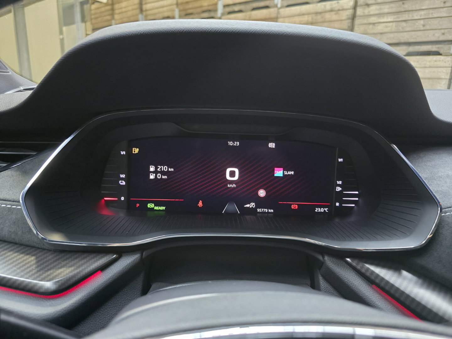 Škoda Octavia Combi 1.4 TSI RS iV PHEV Business Pano HUD Navi Clima 18"LM