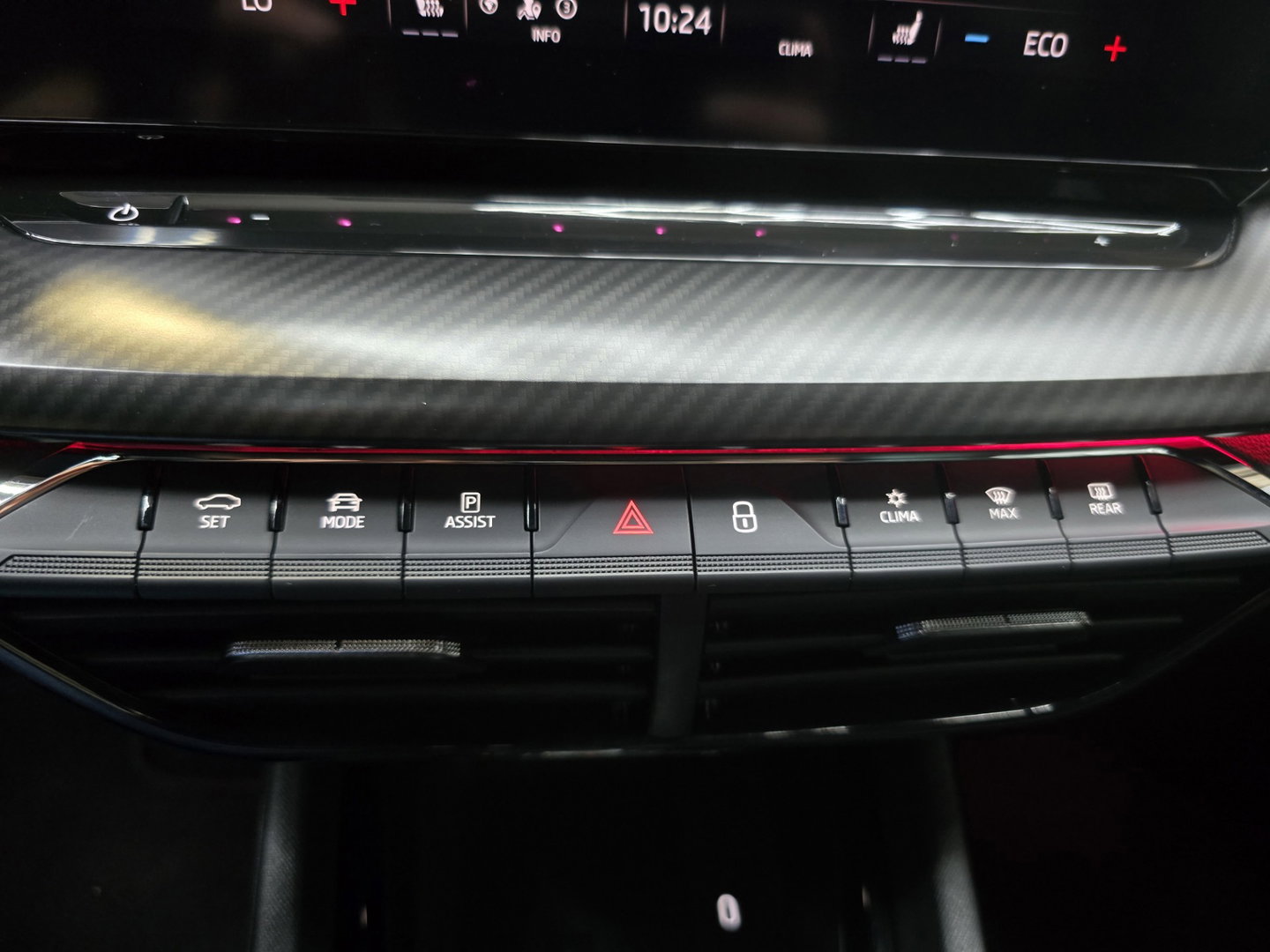 Škoda Octavia Combi 1.4 TSI RS iV PHEV Business Pano HUD Navi Clima 18"LM