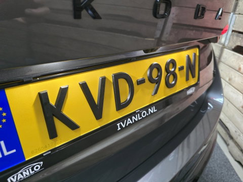 Škoda Octavia Combi 1.4 TSI RS iV PHEV Business Pano HUD Navi Clima 18"LM