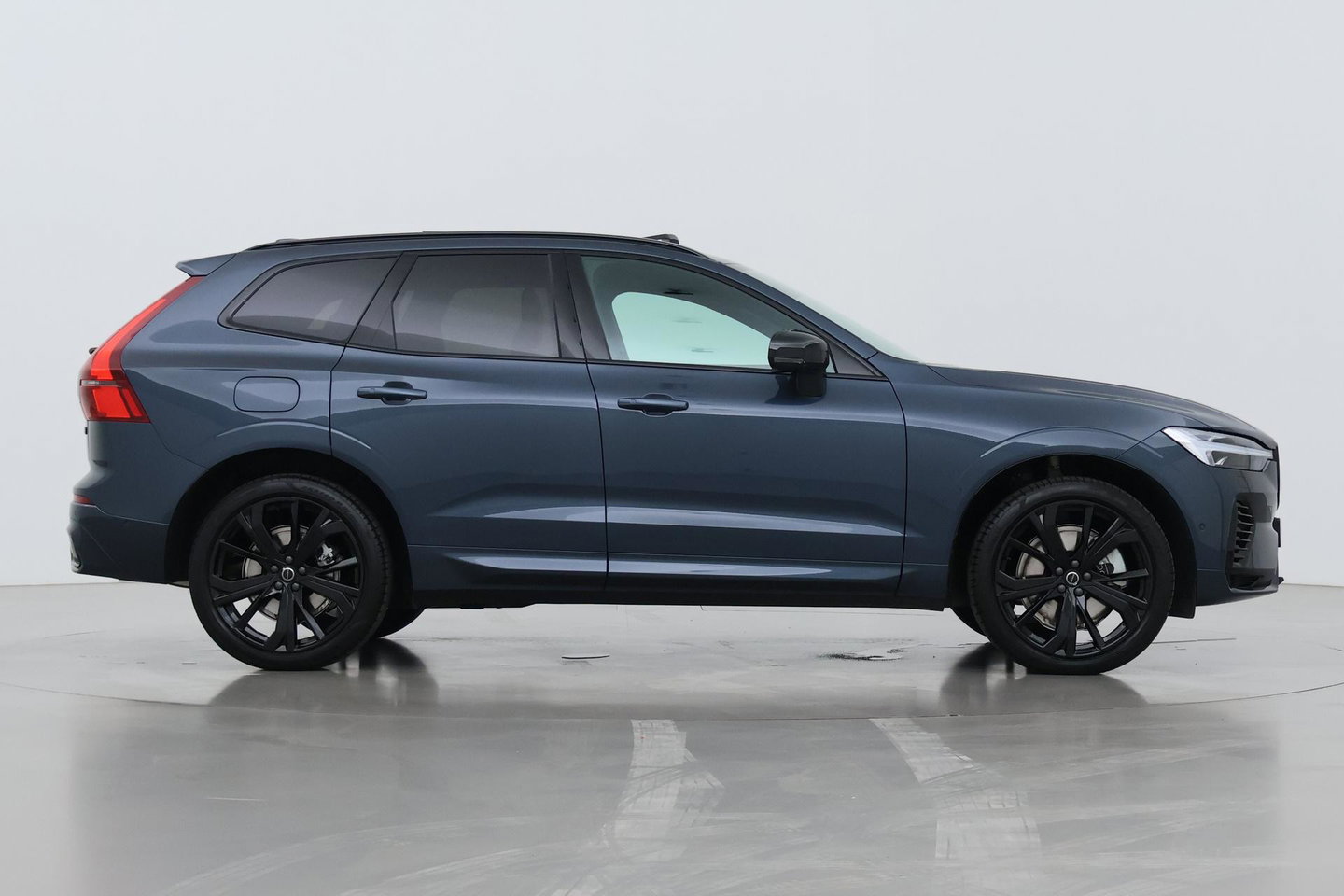 Volvo XC60 T6 Plus Black Edition | Harman/Kardon | Panoramadak | Pilot Assist | 21 Inch