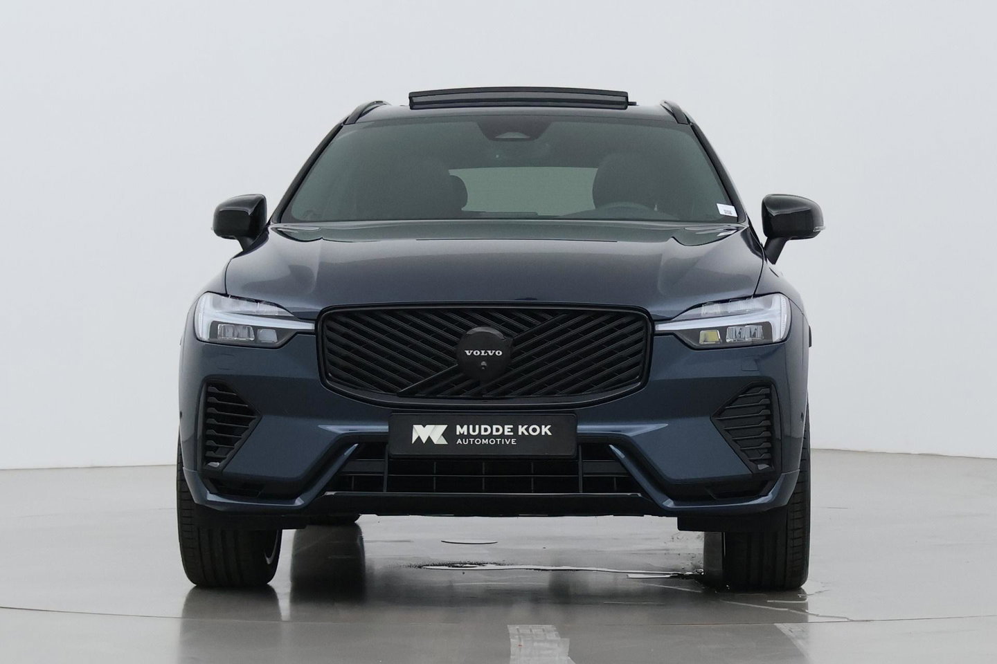 Volvo XC60 T6 Plus Black Edition | Harman/Kardon | Panoramadak | Pilot Assist | 21 Inch