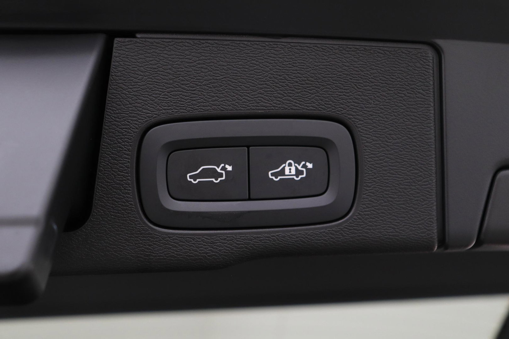 Volvo XC60 T6 Plus Black Edition | Harman/Kardon | Panoramadak | Pilot Assist | 21 Inch