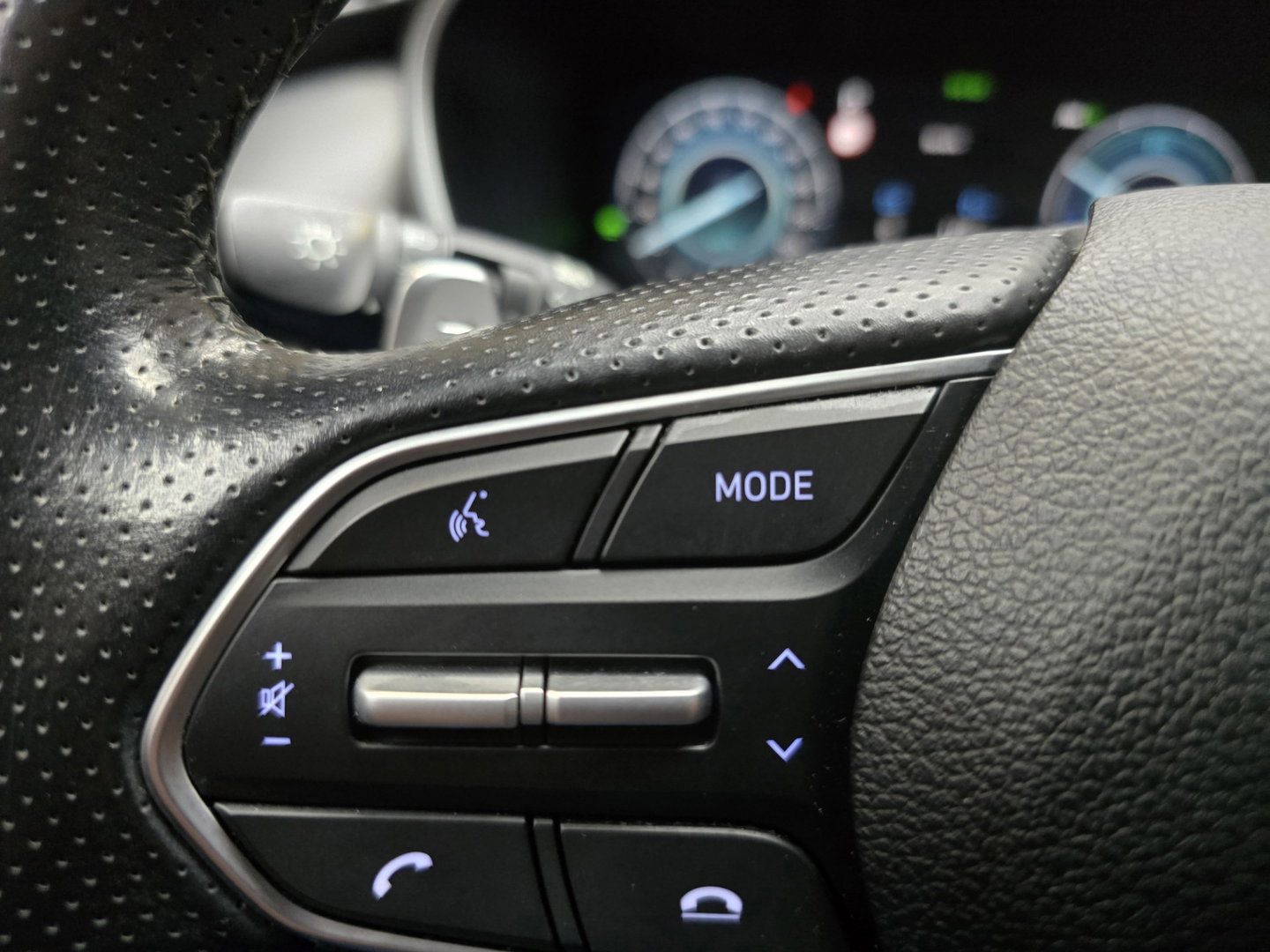 Hyundai Santa Fe 1.6 T-GDI PHEV Premium Sky 7p. Leder Pano Clima Navi HUD Camera 19"LM SOH 98%