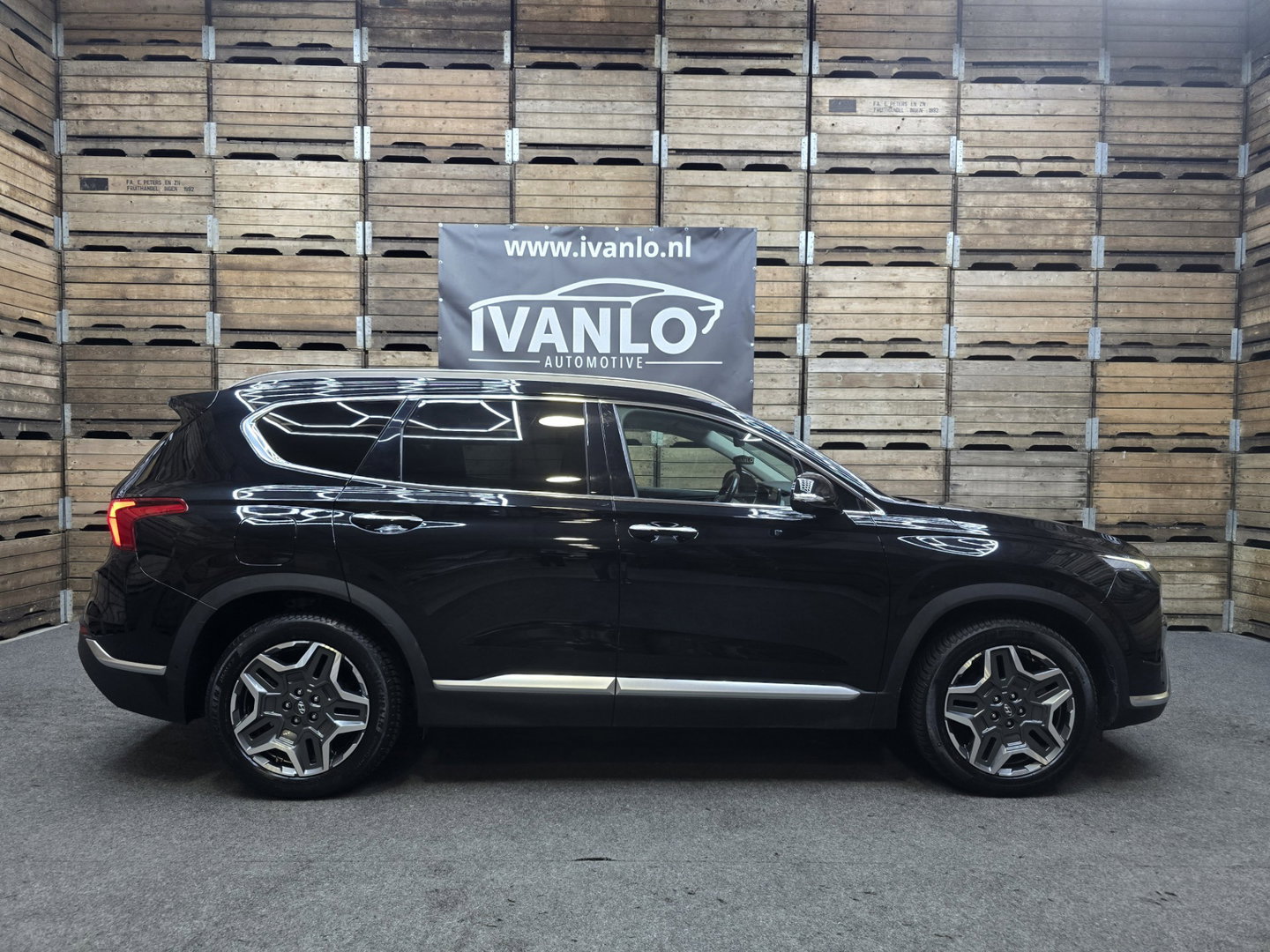 Hyundai Santa Fe 1.6 T-GDI PHEV Premium Sky 7p. Leder Pano Clima Navi HUD Camera 19"LM SOH 98%