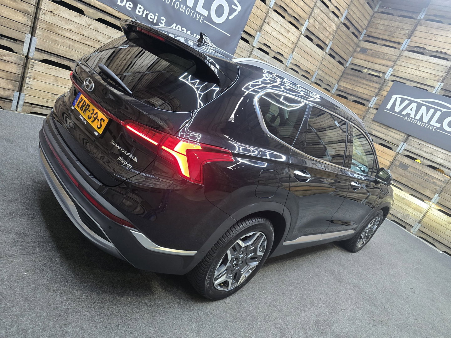 Hyundai Santa Fe 1.6 T-GDI PHEV Premium Sky 7p. Leder Pano Clima Navi HUD Camera 19"LM SOH 98%