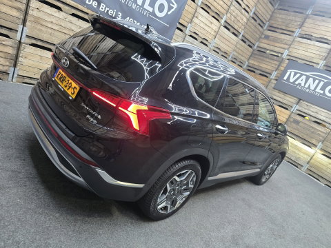 Hyundai Santa Fe 1.6 T-GDI PHEV Premium Sky 7p. Leder Pano Clima Navi HUD Camera 19"LM SOH 98%