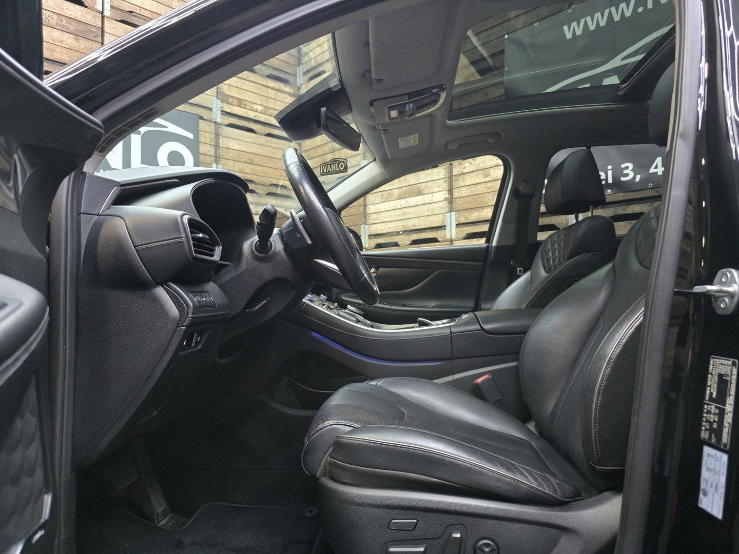 Hyundai Santa Fe 1.6 T-GDI PHEV Premium Sky 7p. Leder Pano Clima Navi HUD Camera 19"LM SOH 98%