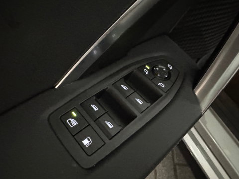 BMW X1 XDrive25e M H/K|Memory|Trekhaak|Keyless|Massage|Dodehoek