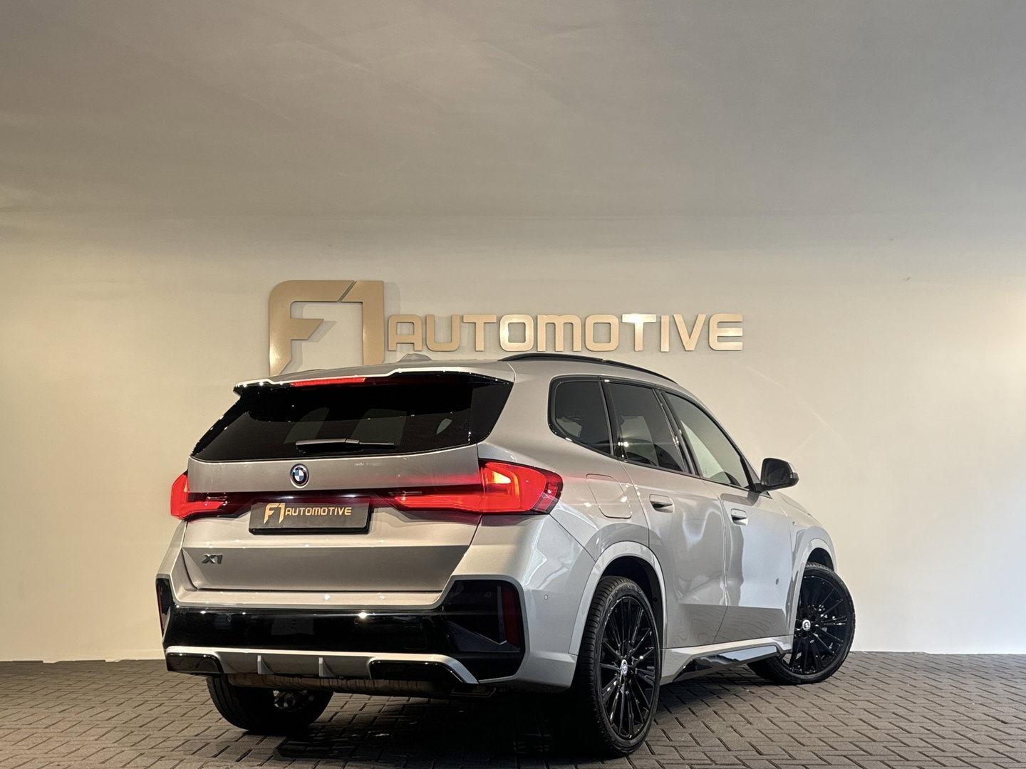 BMW X1 XDrive25e M H/K|Memory|Trekhaak|Keyless|Massage|Dodehoek