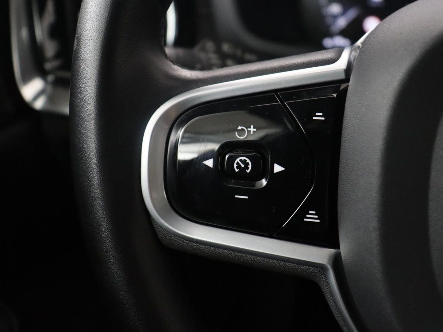 Volvo S60 2.0 Recharge T8 AWD R-Design SOH 95,6% | 360 Camera | Navigatie | Apple Carplay | Stoelverwarming