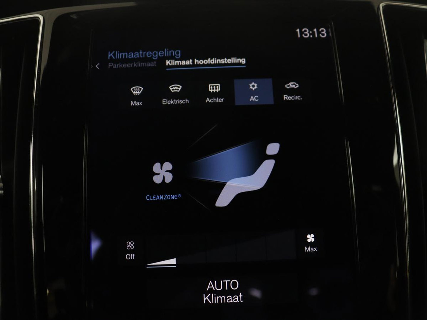 Volvo S60 2.0 Recharge T8 AWD R-Design SOH 95,6% | 360 Camera | Navigatie | Apple Carplay | Stoelverwarming