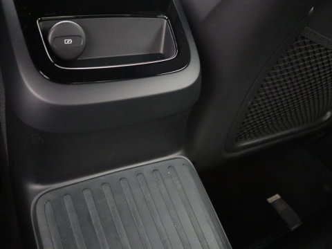 Volvo S60 2.0 Recharge T8 AWD R-Design SOH 95,6% | 360 Camera | Navigatie | Apple Carplay | Stoelverwarming