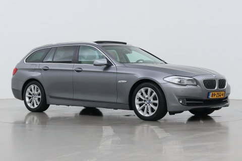 BMW 5 Serie Touring 530i Upgrade Edition | Panoramadak | Leder | Navigatie | Comfortstoelen+Memory | Stoelverwarming | Xenon | Getint Glas