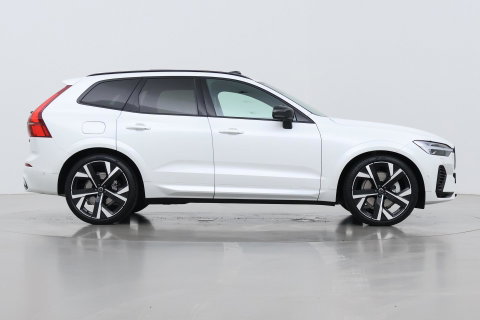 Volvo XC60 T6 Ultra Black Edition | 22 Inch | Bowers&Wilkins | Luchtvering | Trekhaak | 360° Camera | Stoelventilatie