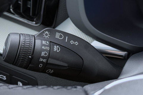 Volvo XC60 T6 Ultra Black Edition | 22 Inch | Bowers&Wilkins | Luchtvering | Trekhaak | 360° Camera | Stoelventilatie