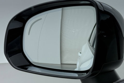 Volvo XC60 T6 Ultra Black Edition | 22 Inch | Bowers&Wilkins | Luchtvering | Trekhaak | 360° Camera | Stoelventilatie