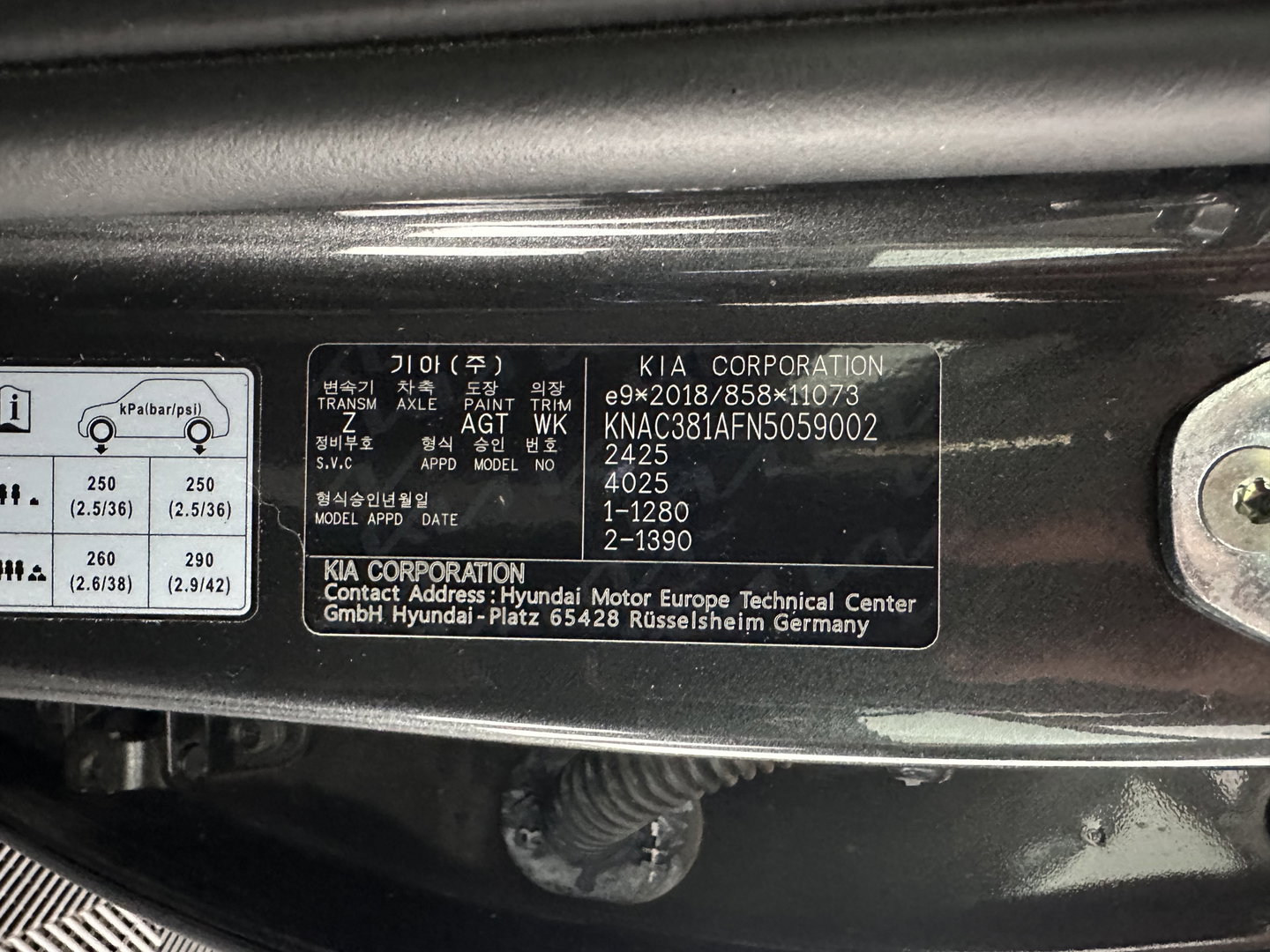 Kia Ev6 Plus Advanced 77.4 kWh [3-Fase-11kW] {SoH-93%} (INCL.BTW) Aut. *PANO | LEATHER | ADAPTIVE-CRUISE | DIGI-COCKPIT | MERIDIAN-AUDIO | MEMORY-PACK | FULL-LED | KEYLESS | CAMERA | DAB | BLIND-SPOT | NAVI-FULLMAP | PRIVACY-GLASS | AMBIENT-L