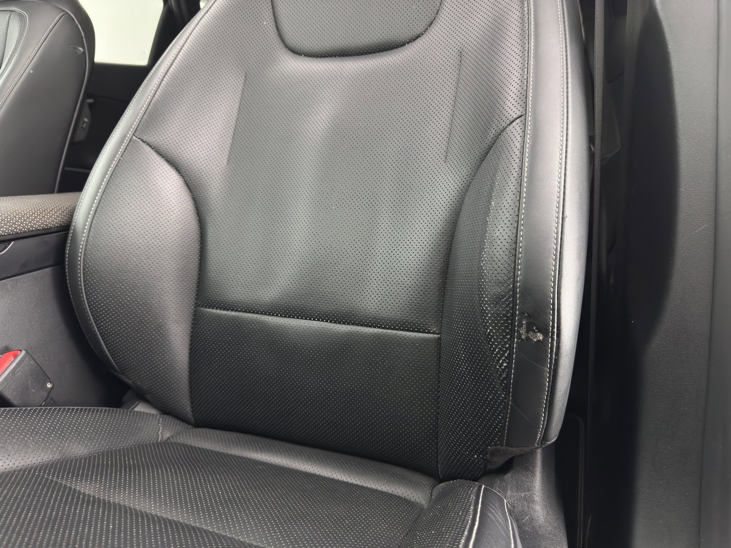 Kia Ev6 Plus Advanced 77.4 kWh [3-Fase-11kW] {SoH-93%} (INCL.BTW) Aut. *PANO | LEATHER | ADAPTIVE-CRUISE | DIGI-COCKPIT | MERIDIAN-AUDIO | MEMORY-PACK | FULL-LED | KEYLESS | CAMERA | DAB | BLIND-SPOT | NAVI-FULLMAP | PRIVACY-GLASS | AMBIENT-L