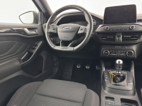 Ford FOCUS Wagon 1.5 EcoBlue ST Line Business *FULL-LED | SPORT-SEATS | NAVI-FULLMAP | KEYLESS | PRIVACY-GLASS | ECC | PDC | CRUISE | 18''ALU*