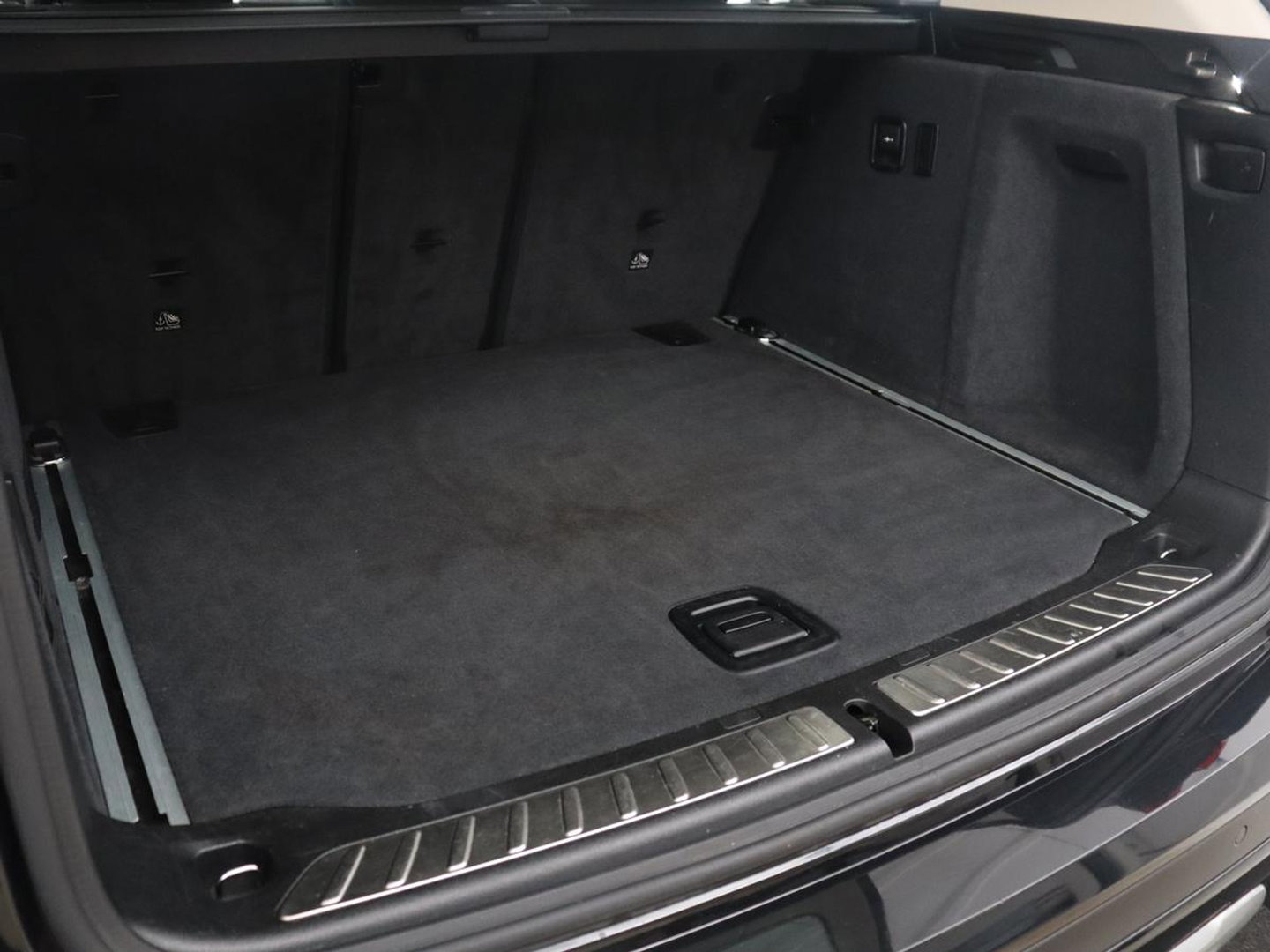 BMW X3 xDrive20i | Trekhaak | Panoramadak | Adaptive cruise | Half Leder | Head-up | Camera | Sfeerverlichting | Climate control | Stoelverwarming | Full LED |