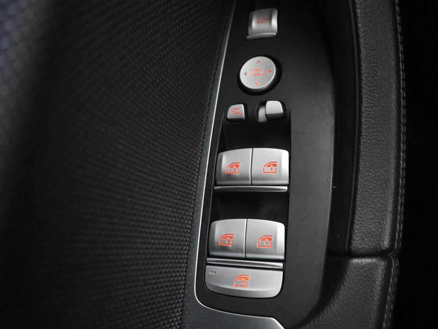 BMW X3 xDrive20i | Trekhaak | Panoramadak | Adaptive cruise | Half Leder | Head-up | Camera | Sfeerverlichting | Climate control | Stoelverwarming | Full LED |