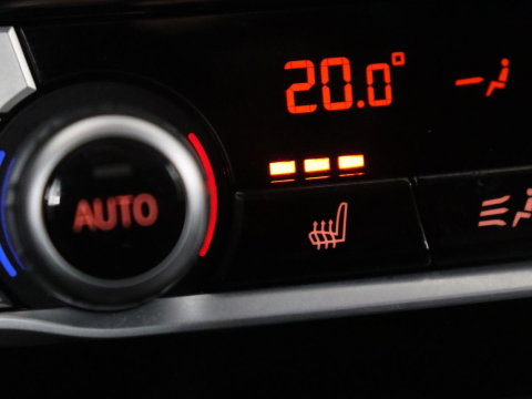 BMW X3 xDrive20i | Trekhaak | Panoramadak | Adaptive cruise | Half Leder | Head-up | Camera | Sfeerverlichting | Climate control | Stoelverwarming | Full LED |
