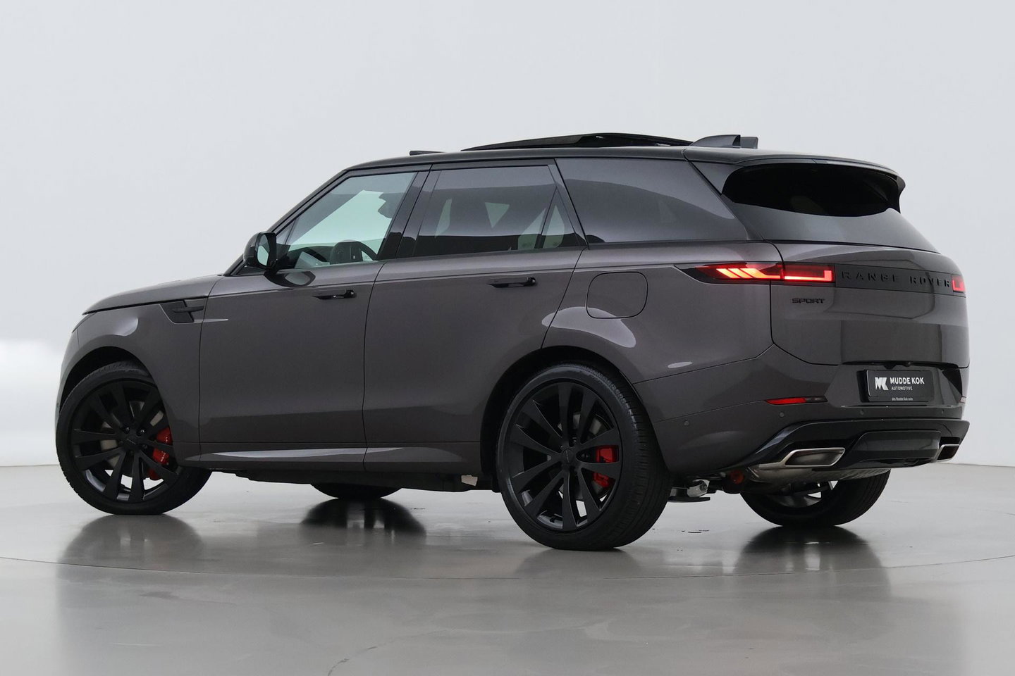 Land Rover Range Rover Sport 3.0 P550e Autobiography PHEV | Performance-voorstoelen | Black Pack | Massage | Meridian Surround | Koelbox | ClearSight | Trekhaak | 23 Inch