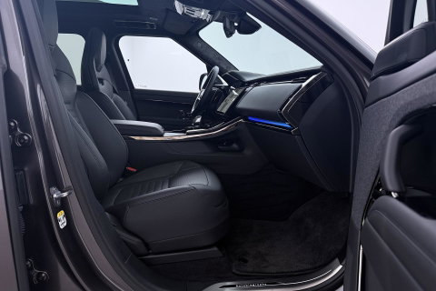 Land Rover Range Rover Sport 3.0 P550e Autobiography PHEV | Performance-voorstoelen | Black Pack | Massage | Meridian Surround | Koelbox | ClearSight | Trekhaak | 23 Inch