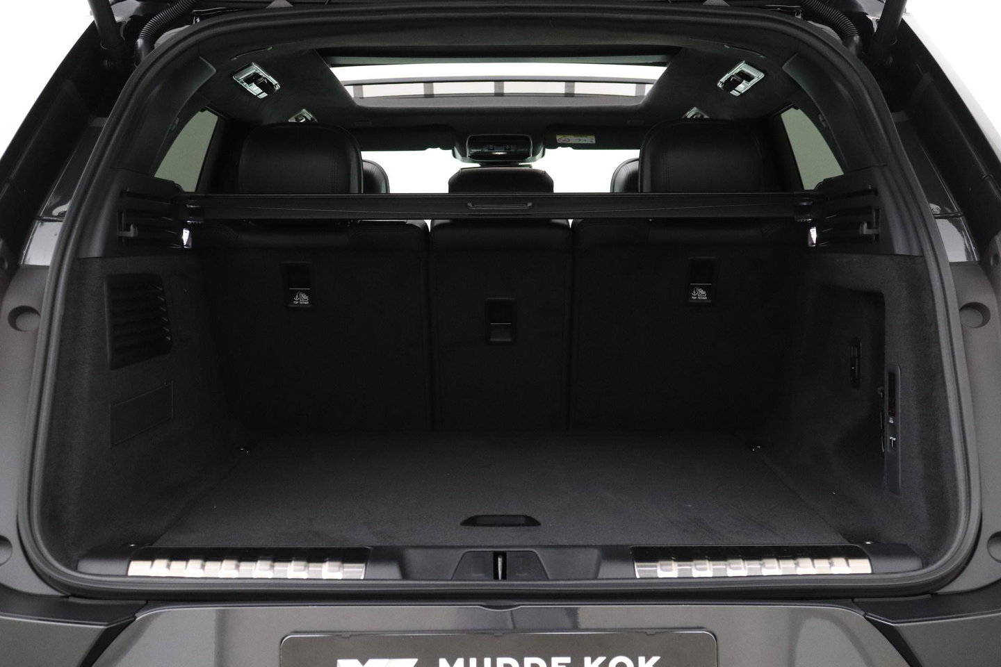 Land Rover Range Rover Sport 3.0 P550e Autobiography PHEV | Performance-voorstoelen | Black Pack | Massage | Meridian Surround | Koelbox | ClearSight | Trekhaak | 23 Inch