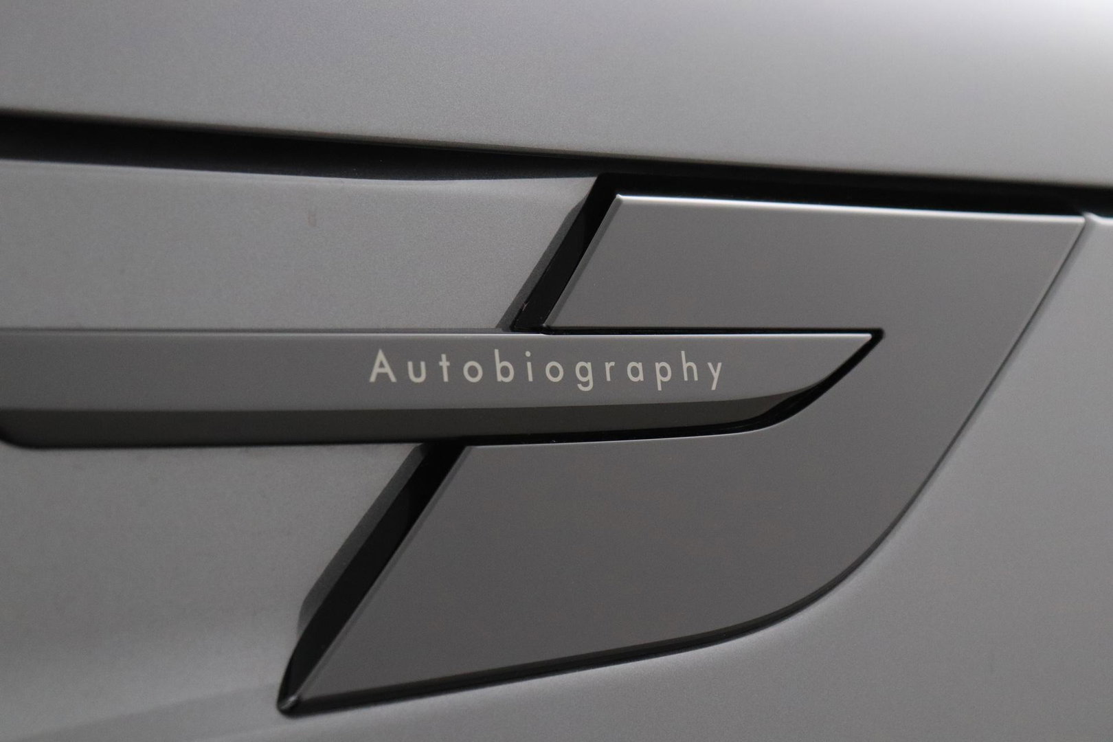 Land Rover Range Rover Sport 3.0 P550e Autobiography PHEV | Performance-voorstoelen | Black Pack | Massage | Meridian Surround | Koelbox | ClearSight | Trekhaak | 23 Inch