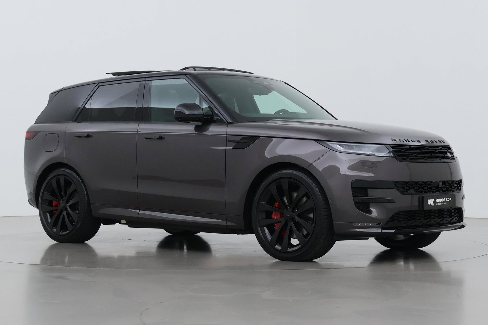 Land Rover Range Rover Sport 3.0 P550e Autobiography PHEV | Performance-voorstoelen | Black Pack | Massage | Meridian Surround | Koelbox | ClearSight | Trekhaak | 23 Inch
