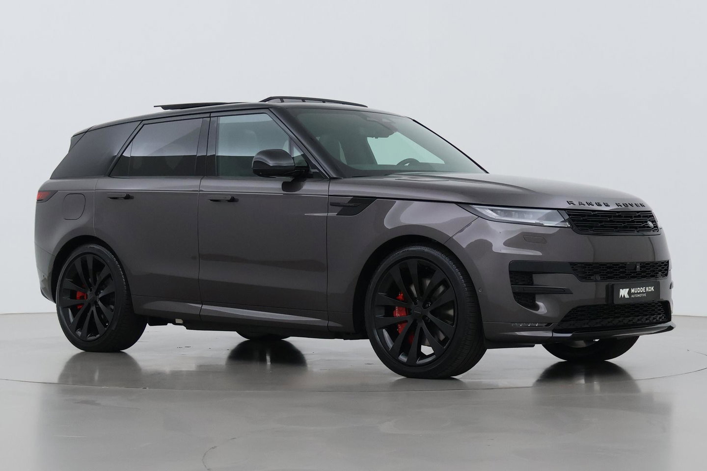 Land Rover Range Rover Sport 3.0 P550e Autobiography PHEV | Performance-voorstoelen | Black Pack | Massage | Meridian Surround | Koelbox | ClearSight | Trekhaak | 23 Inch