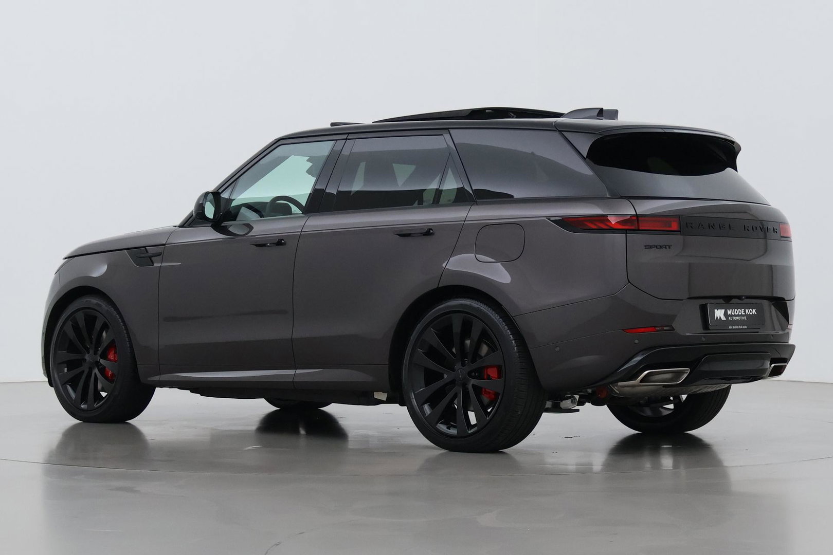 Land Rover Range Rover Sport 3.0 P550e Autobiography PHEV | Performance-voorstoelen | Black Pack | Massage | Meridian Surround | Koelbox | ClearSight | Trekhaak | 23 Inch