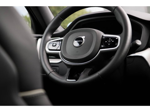 Volvo XC60 T6 AWD Ultra Black Edition 360 Cam Pano Trekhaak 21 inch Alarm